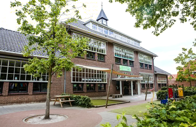 schoolgebouw SALTO-school De Opbouw